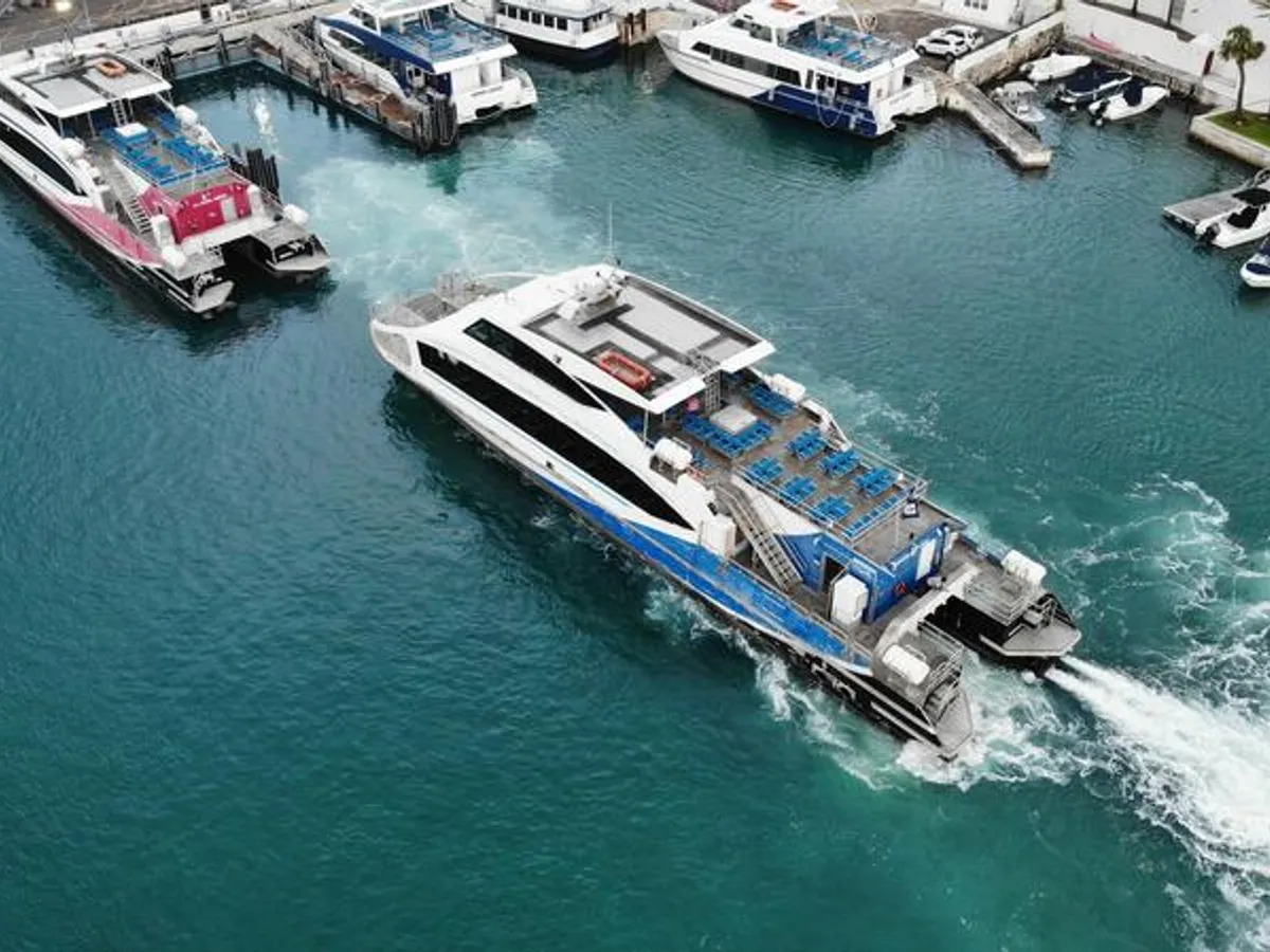 Kapal fery keur dijual