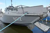 Kapal angkatan laut / militer keur dijual