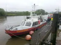 Kapal survey pikeun dijual