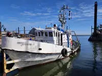 Kapal penarik keur dijual