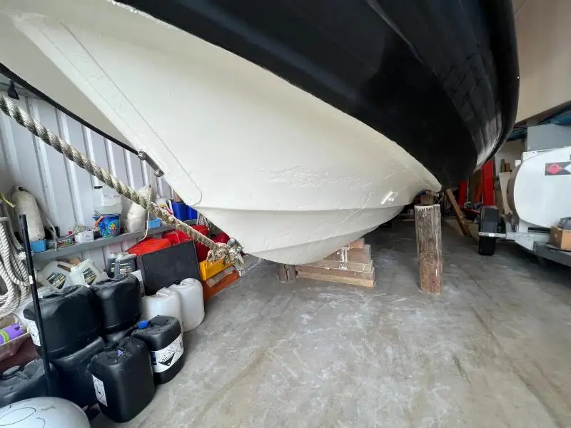 Kapal kerja keur dijual