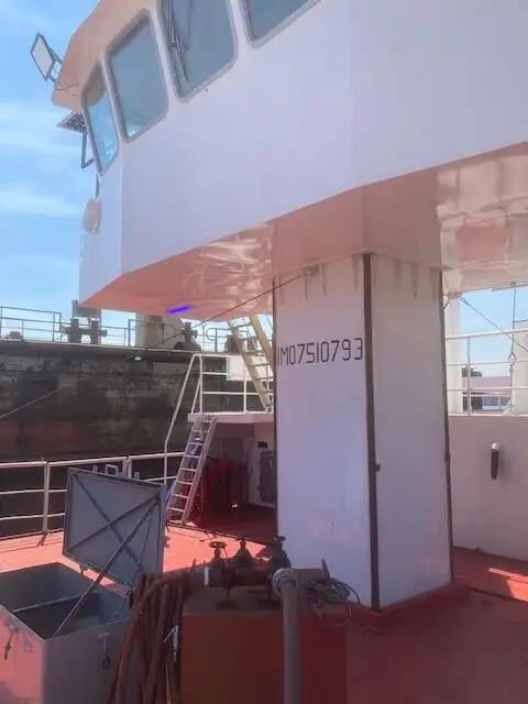 Kapal pangangkut barang curah keur dijual