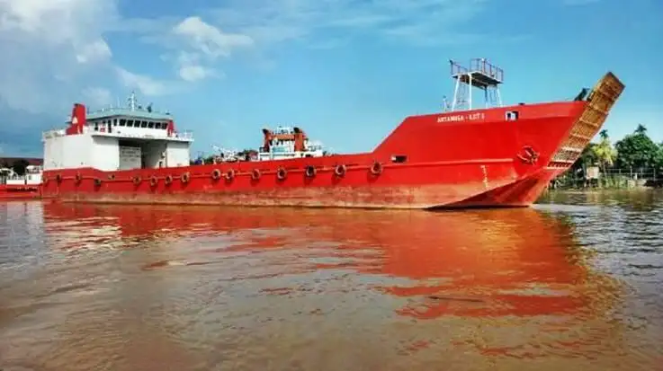 Kapal pendaratan, tangki keur dijual