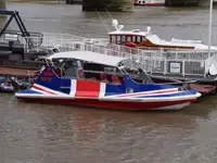 Kapal pesiar keur dijual