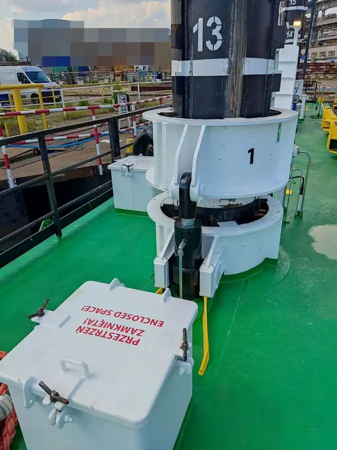 Tongkang keur dijual
