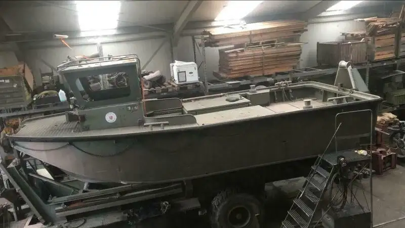 Kapal penarik keur dijual