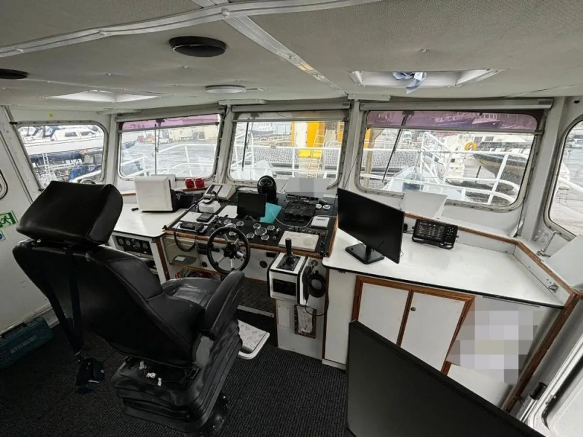 Kapal survei keur dijual