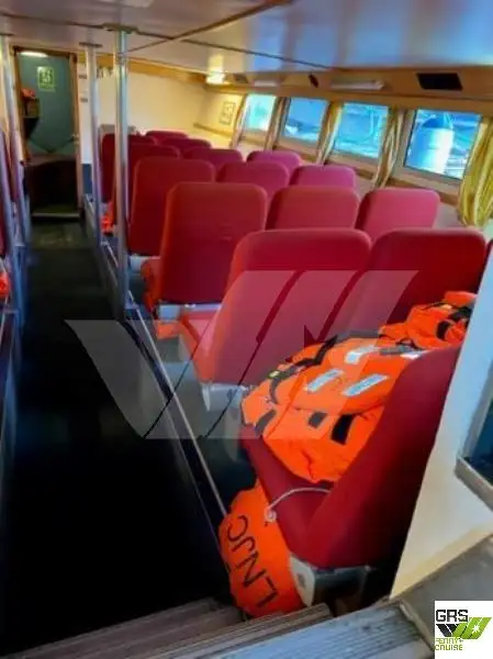 Kapal pesiar keur dijual