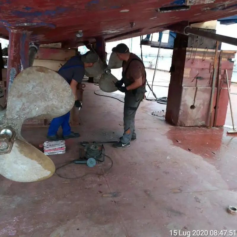 Kapal kru keur dijual