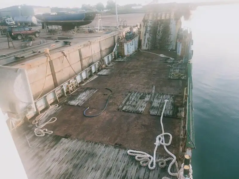 Kapal pendaratan, tangki keur dijual