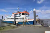 Kapal pesiar keur dijual