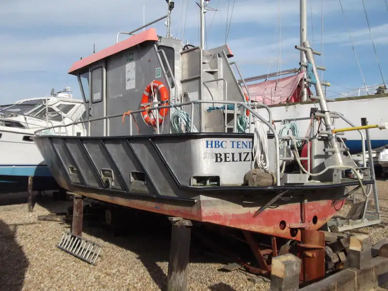 Kapal kerja keur dijual