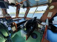 Kapal survei keur dijual