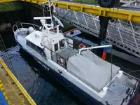 Kapal survey pikeun dijual