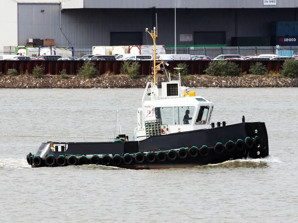 Kapal tunda keur dijual