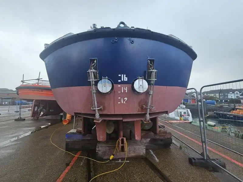 Kapal penyelamat keur dijual