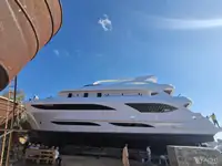 Kapal pesiar keur dijual