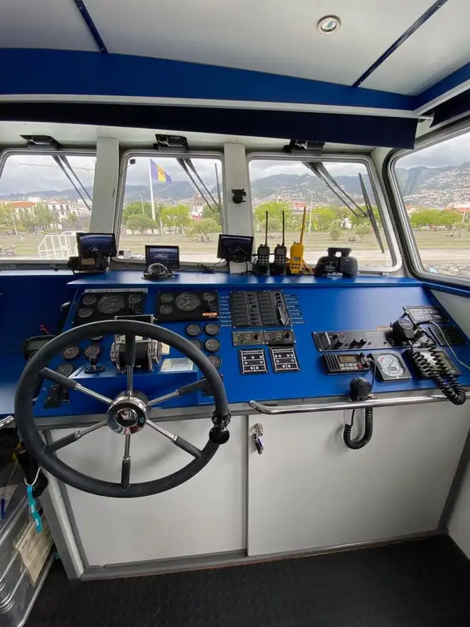 Kapal penarik keur dijual