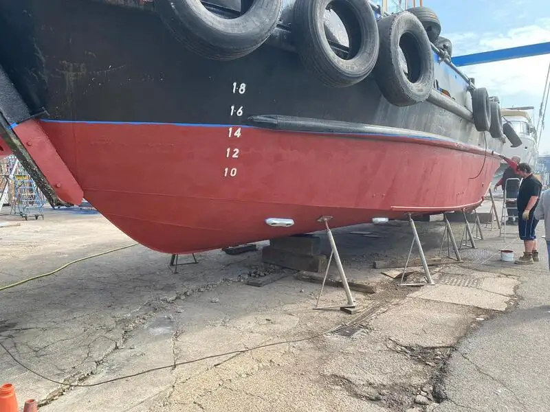 Kapal penarik keur dijual