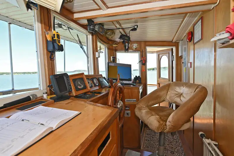 Kapal pesiar keur dijual