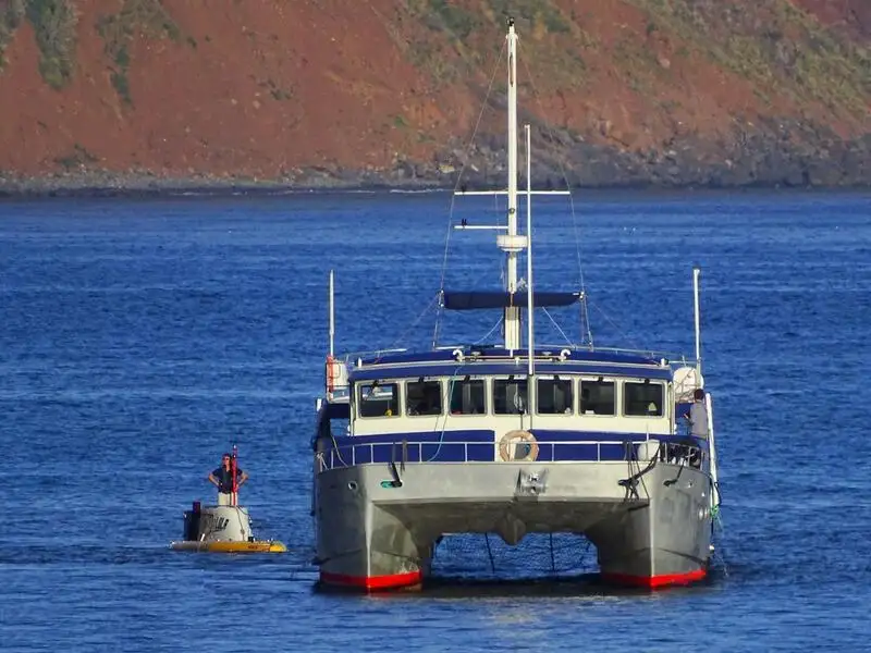 Kapal survei keur dijual