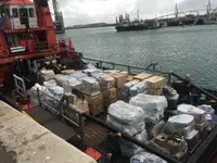 Kapal penarik keur dijual