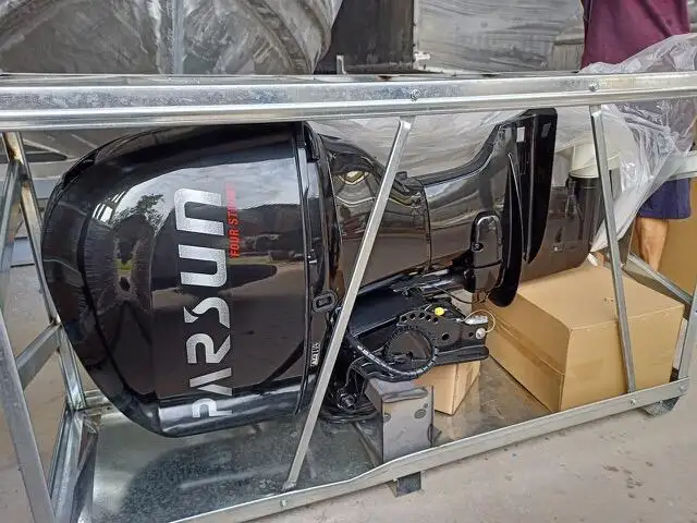 Kapal kerja keur dijual