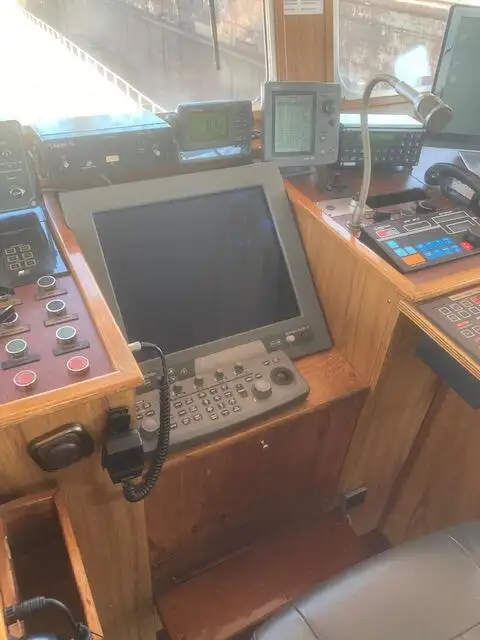 Kapal pangangkut barang curah keur dijual