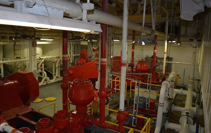 Kapal pangangkut LNG keur dijual