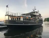 Kapal pesiar-feri keur dijual