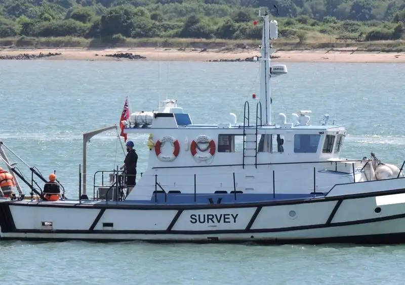 Kapal survei keur dijual