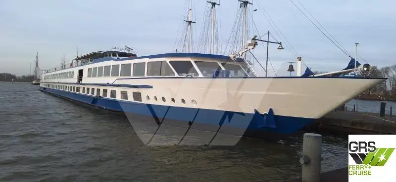 Kapal pesiar keur dijual
