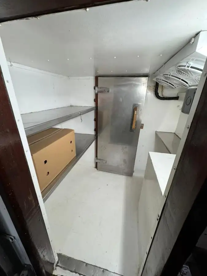 Kapal kontainer keur dijual