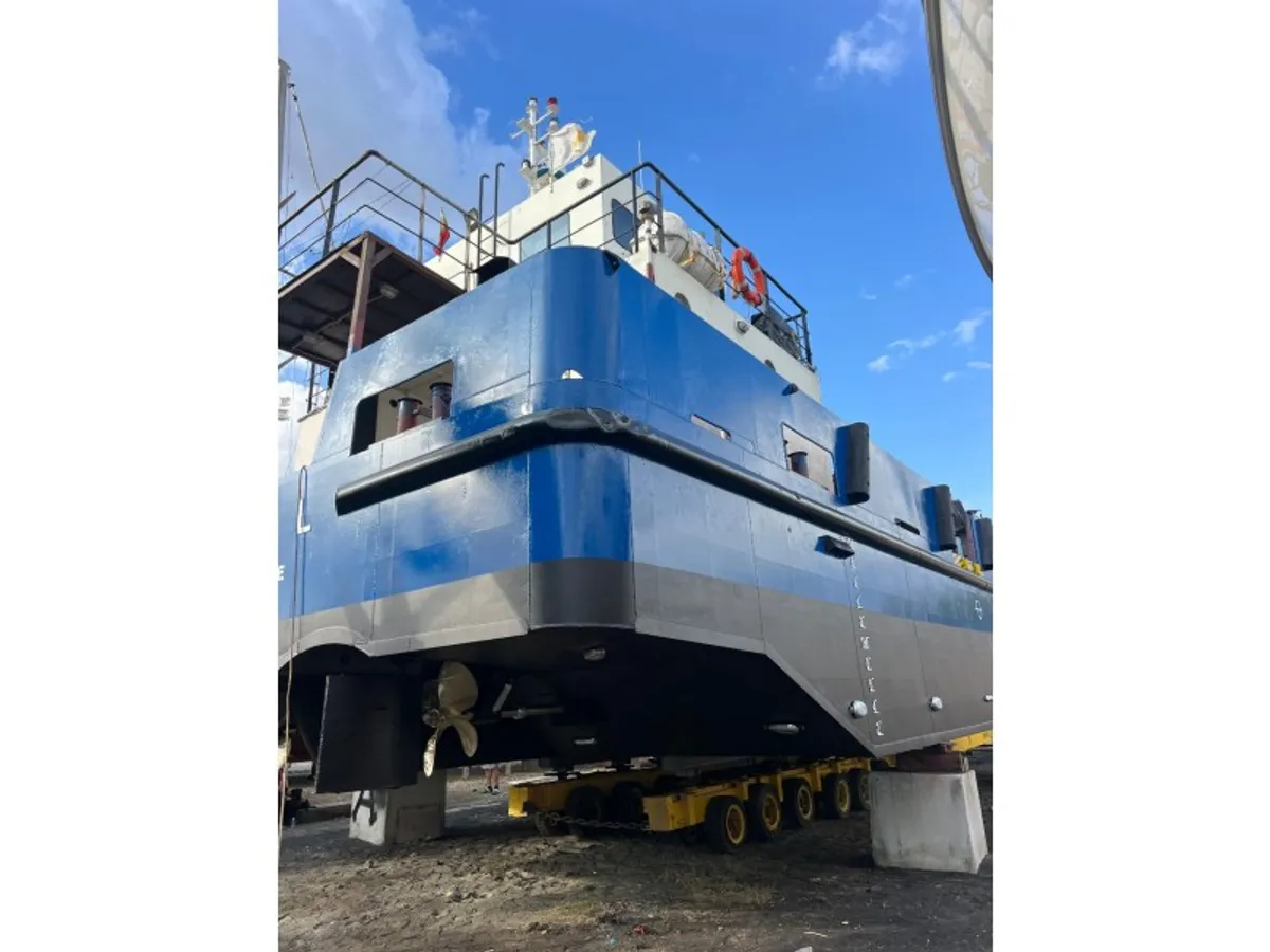 Kapal kontainer keur dijual