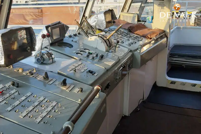 Kapal pesiar keur dijual