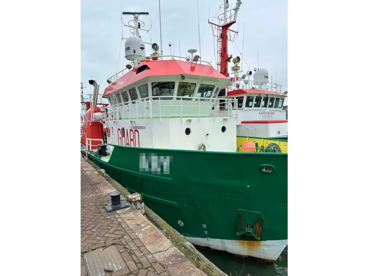 Kapal pasokan keur dijual