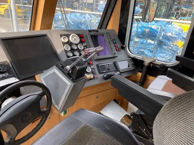 Kapal keruk keur dijual