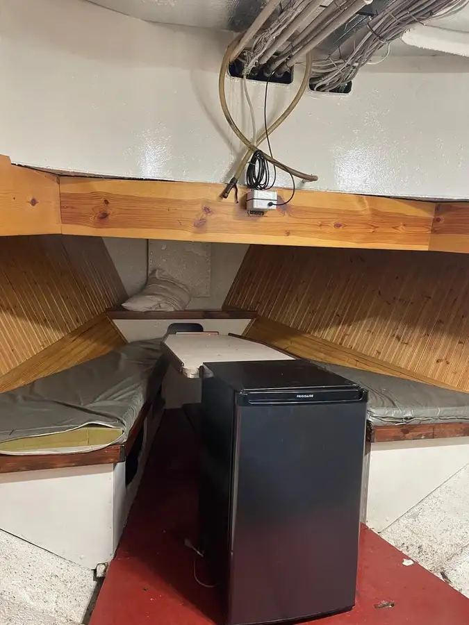 Kapal penarik keur dijual