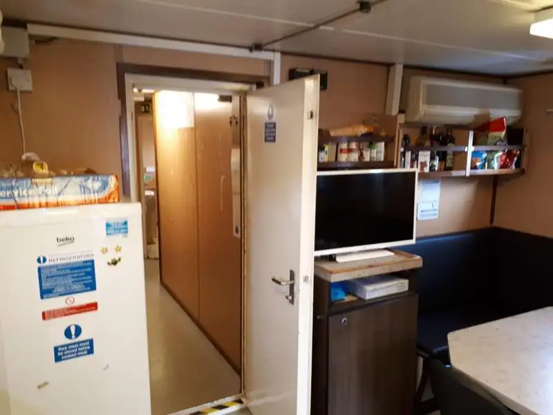 Kapal penarik keur dijual