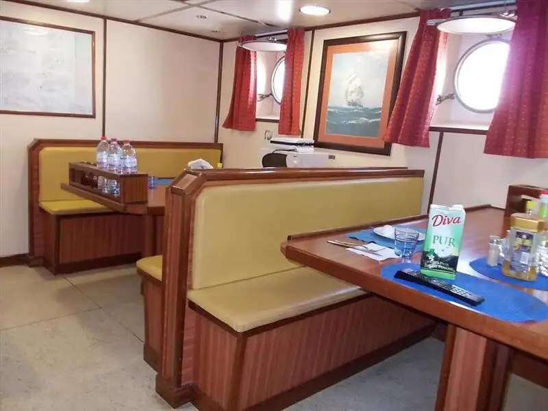 Kapal pangangkut barang curah keur dijual