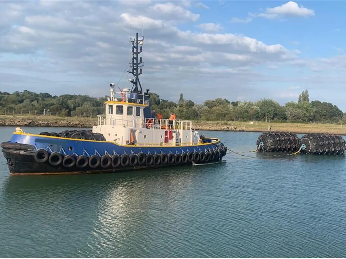 Kapal tunda keur dijual