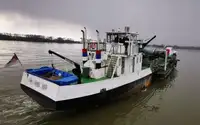 Kapal keruk keur dijual