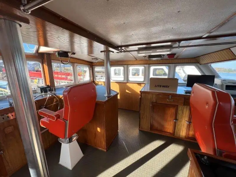 Kapal kru keur dijual