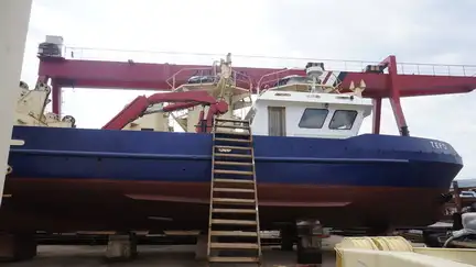 Kapal penarik keur dijual