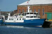 Kapal survey pikeun dijual