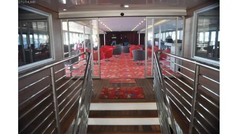 Kapal pesiar keur dijual