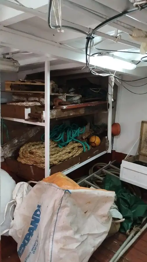 Kapal penarik keur dijual