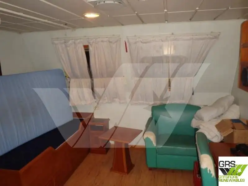 Kapal pasokan keur dijual