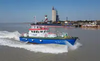 Parahu patroli pikeun dijual