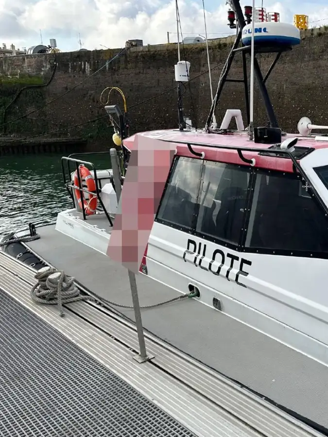 Kapal pilot keur dijual